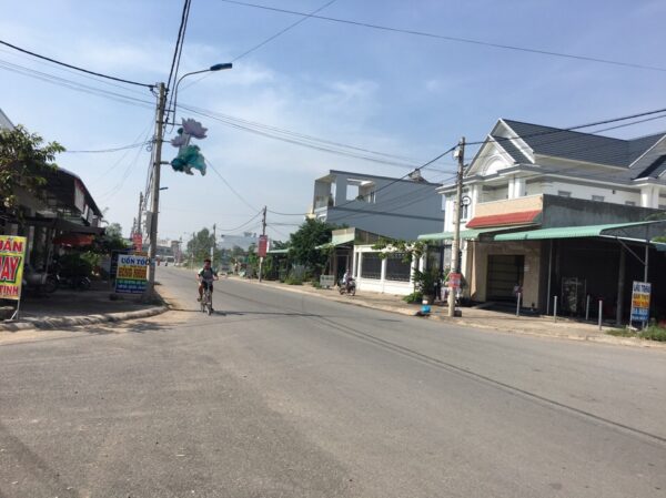 Chủ Gửi bán gấp lô đất mặt tiền đường Nguyễn Trung Trực xã Long Cang